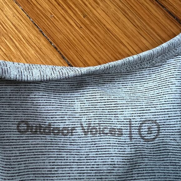 Outdoor Voices Gray Athena Crop Top Athletic Workout Size S - Picture 8 of 9